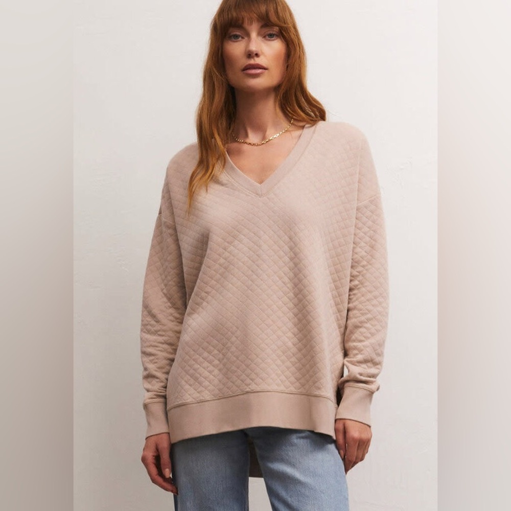 Z Supply Quilted V‎ Neck Weekender Oversized Sweatshirt in Almond Size Medium
